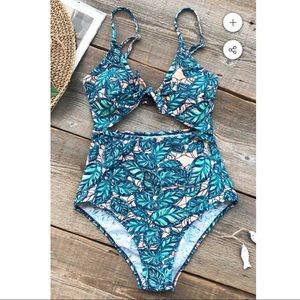 Cupshe Lush Leaves Print One-Piece